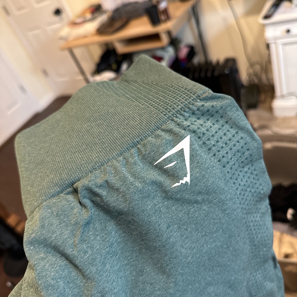 Gymshark green leggings Size M - Picture 4 of 4